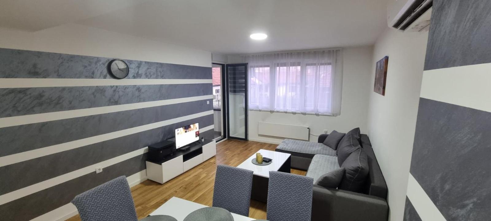 Vlyche Apartment Free Parking Ni Exteriér fotografie